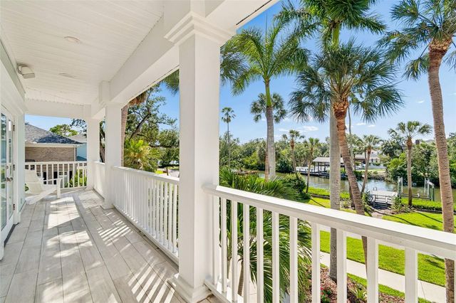 814 S BAYSIDE DRIVE, Tampa, FL 33609