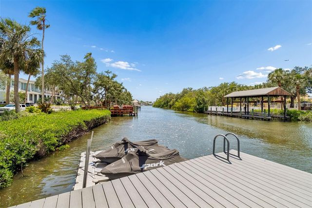 814 S BAYSIDE DRIVE, Tampa, FL 33609
