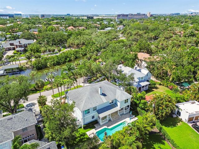 814 S BAYSIDE DRIVE, Tampa, FL 33609