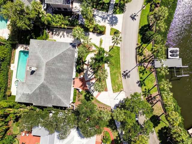 814 S BAYSIDE DRIVE, Tampa, FL 33609