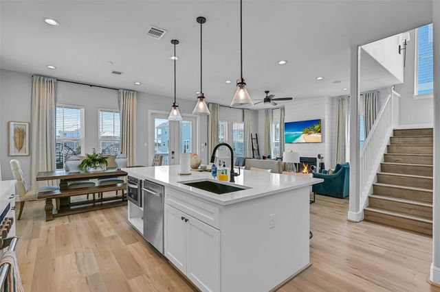 3811 Conch, Galveston, TX 77554