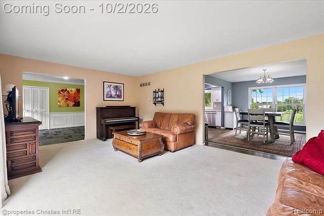 36342 Old Homestead Drive, Farmington Hills, MI 48335
