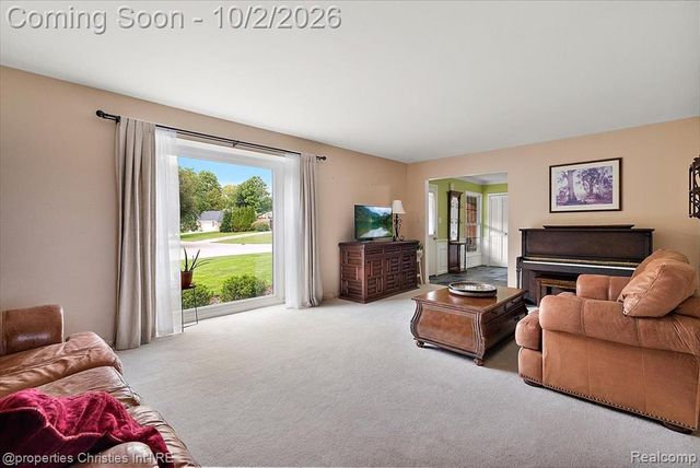 36342 Old Homestead Drive, Farmington Hills, MI 48335