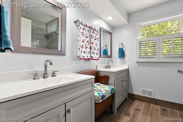 36342 Old Homestead Drive, Farmington Hills, MI 48335