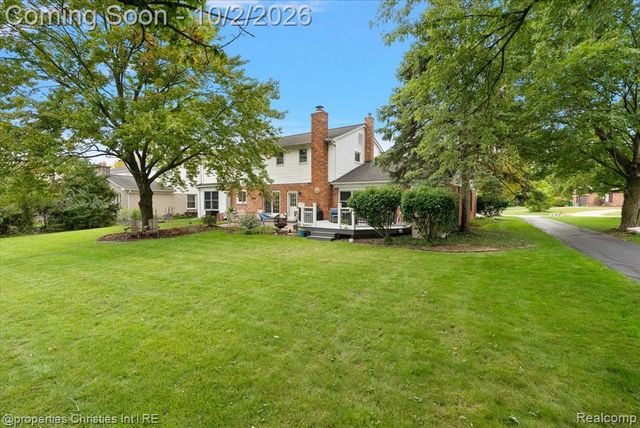 36342 Old Homestead Drive, Farmington Hills, MI 48335