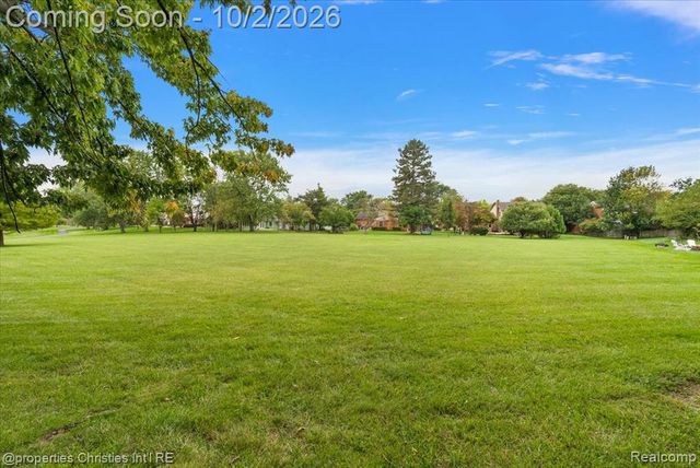 36342 Old Homestead Drive, Farmington Hills, MI 48335