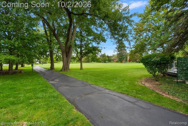 36342 Old Homestead Drive, Farmington Hills, MI 48335