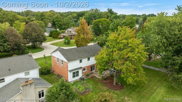 36342 Old Homestead Drive, Farmington Hills, MI 48335