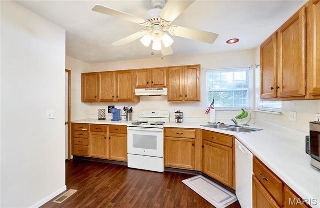 601 Rain Hollow Drive, O'fallon, IL 62269