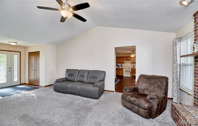 601 Rain Hollow Drive, O'fallon, IL 62269
