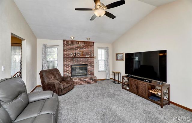 601 Rain Hollow Drive, O'fallon, IL 62269
