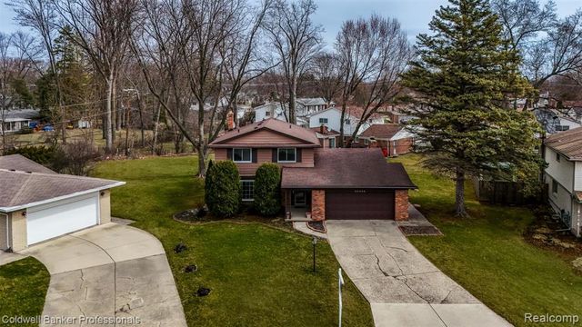20240 Wildhern Street, Southfield, MI 48076