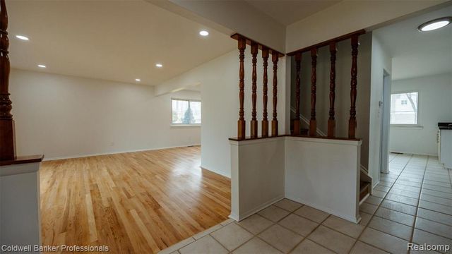 20240 Wildhern Street, Southfield, MI 48076