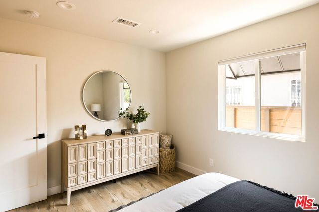 11237 Braddock Drive, Culver City, CA 90230