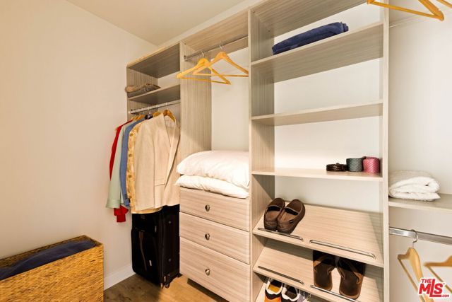 11237 Braddock Drive, Culver City, CA 90230