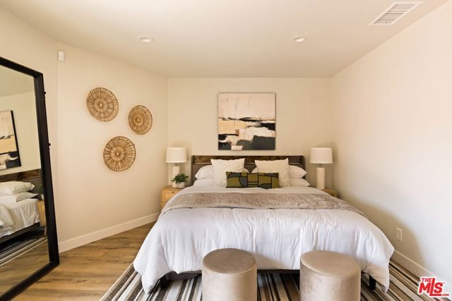 11237 Braddock Drive, Culver City, CA 90230