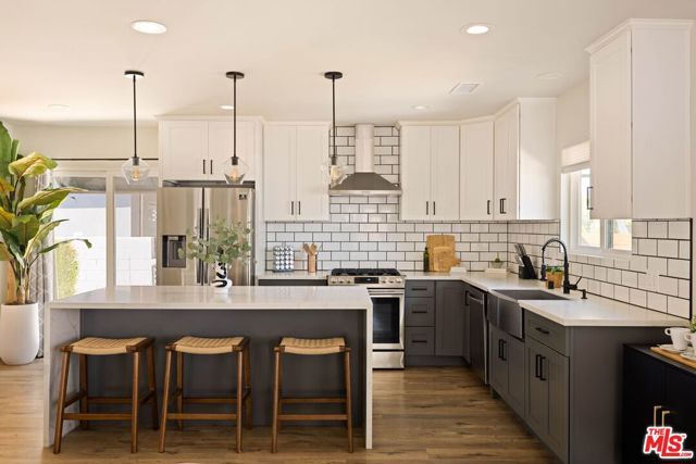 11237 Braddock Drive, Culver City, CA 90230