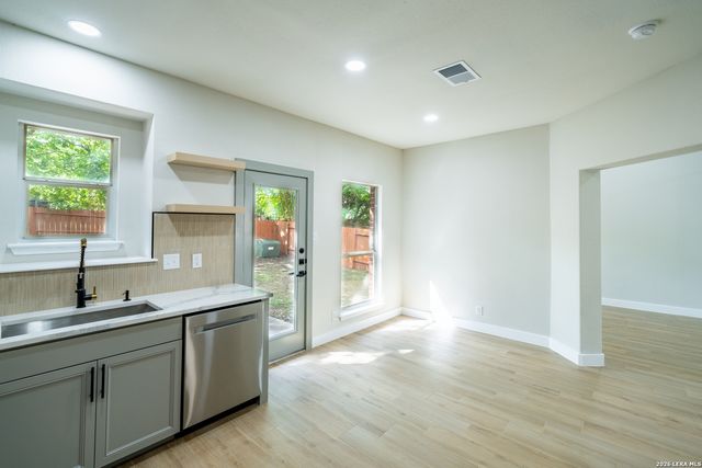 7 Claybrook, San Antonio, TX 78254