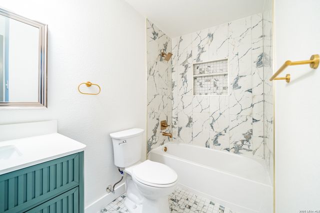 7 Claybrook, San Antonio, TX 78254