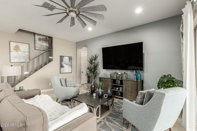 4210 E DWAYNE Street, Gilbert, AZ 85295