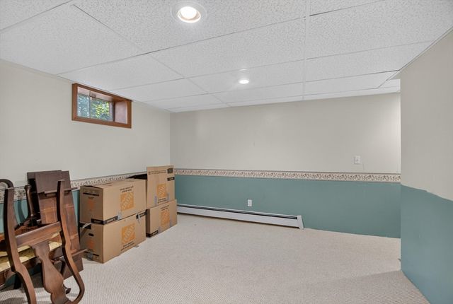 240 Taylor St, Littleton, MA 01460