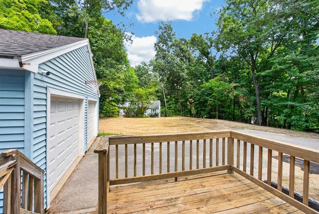240 Taylor St, Littleton, MA 01460