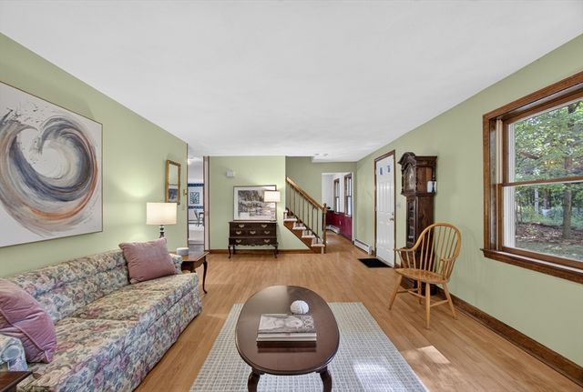240 Taylor St, Littleton, MA 01460