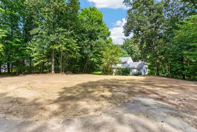 240 Taylor St, Littleton, MA 01460