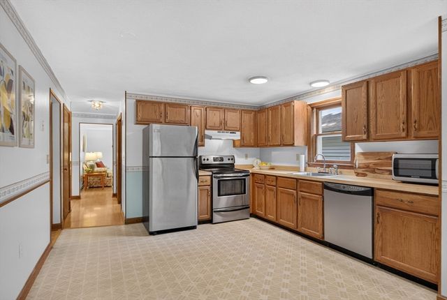240 Taylor St, Littleton, MA 01460