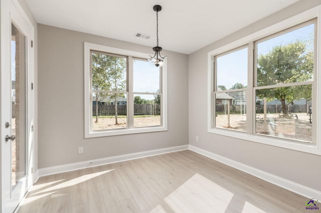 205 Farmland Circle, Perry, GA 31069