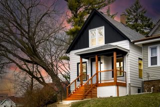 300 E Rosedale AVENUE, Milwaukee, WI 53207