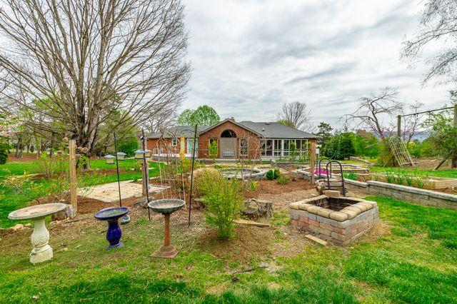 5423 Mill Stone Drive, Ooltewah, TN 37363