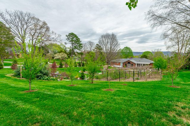 5423 Mill Stone Drive, Ooltewah, TN 37363