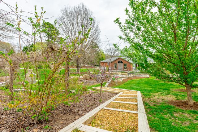 5423 Mill Stone Drive, Ooltewah, TN 37363