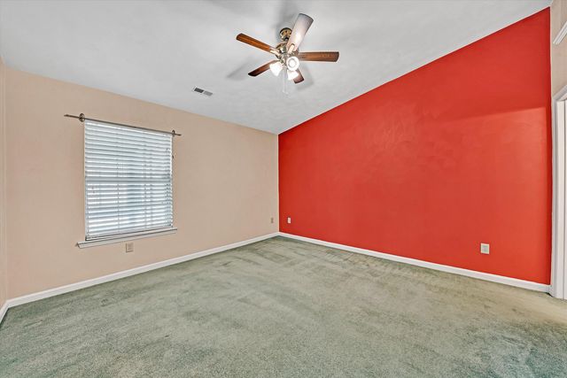 7246 Cherry Blossom CIR, Roanoke, VA 24019