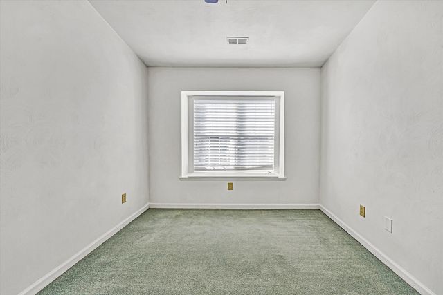 7246 Cherry Blossom CIR, Roanoke, VA 24019