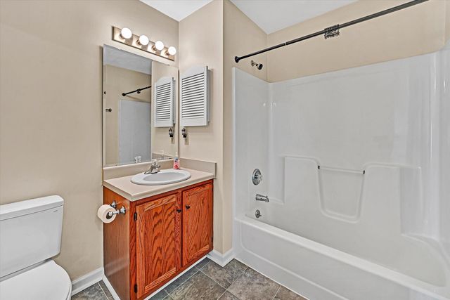 7246 Cherry Blossom CIR, Roanoke, VA 24019