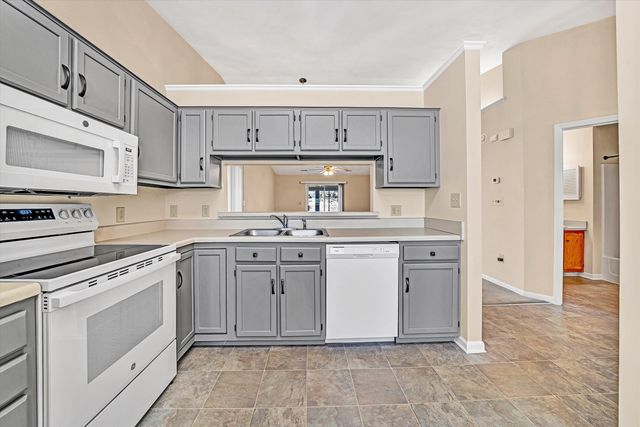 7246 Cherry Blossom CIR, Roanoke, VA 24019