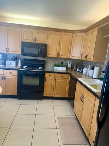 8930 SW 19th Street H, Boca Raton, FL 33433