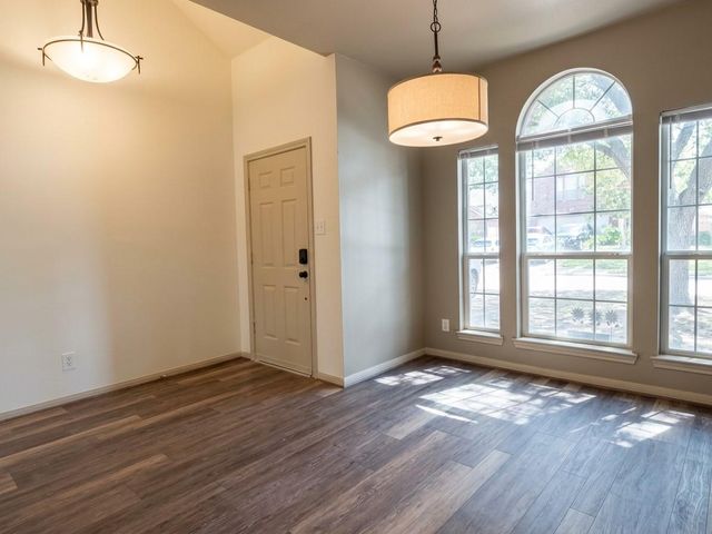 11922 Lois Lane Drive, Pinehurst, TX 77362