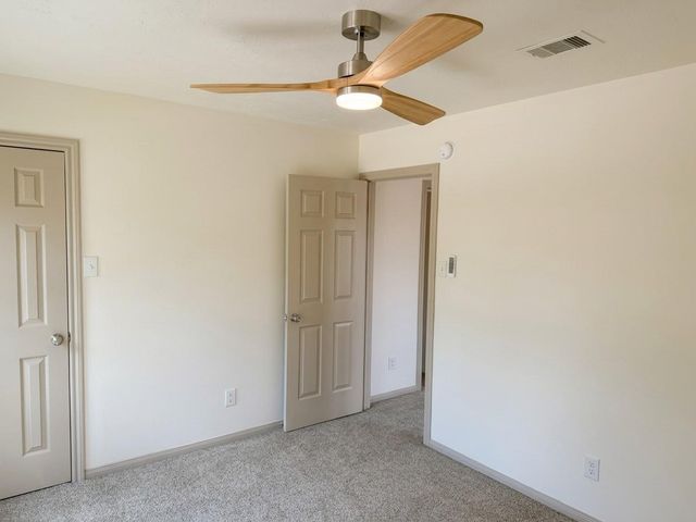 11922 Lois Lane Drive, Pinehurst, TX 77362