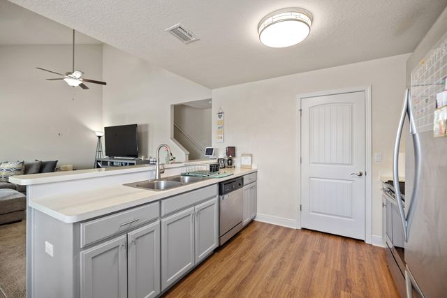 5176 Carmell Ridge Circle, Milton, FL 32570
