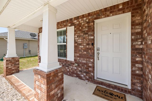 5176 Carmell Ridge Circle, Milton, FL 32570