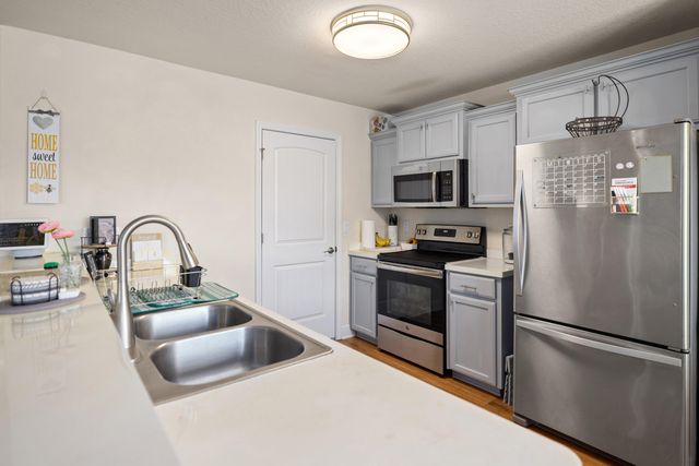5176 Carmell Ridge Circle, Milton, FL 32570