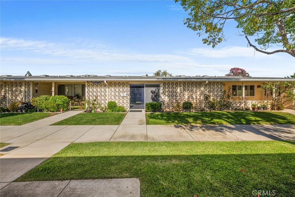 1280 Knollwood Road 40B, Seal Beach, CA 90740 — exterior