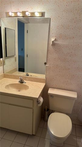 4640 WEYBRIDGE 12, Sarasota, FL 34235
