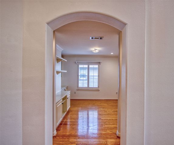 10009 Southpoint Court, Denton, TX 76207