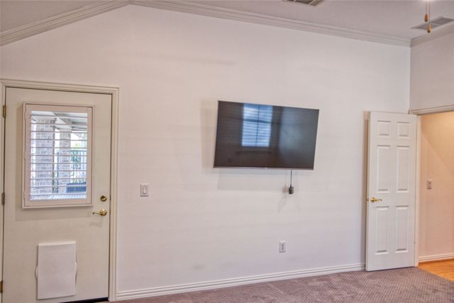 10009 Southpoint Court, Denton, TX 76207