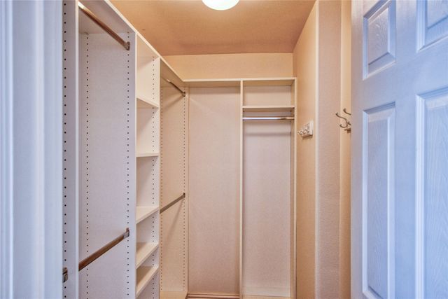 10009 Southpoint Court, Denton, TX 76207