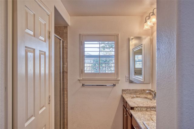 10009 Southpoint Court, Denton, TX 76207